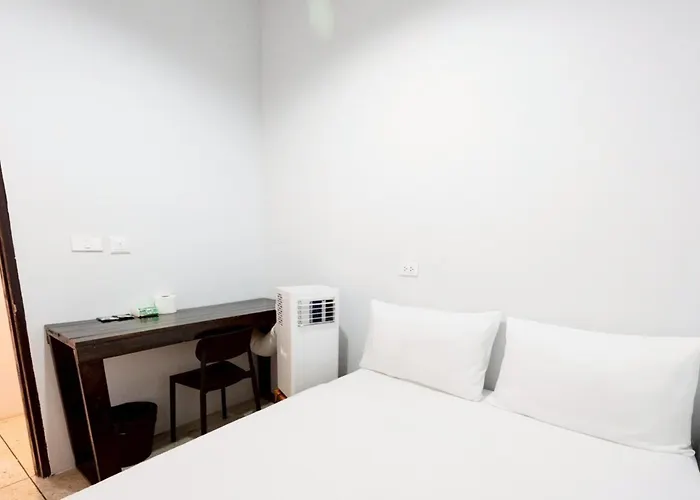 Mitr Khaosan Tanow Road Apartment *